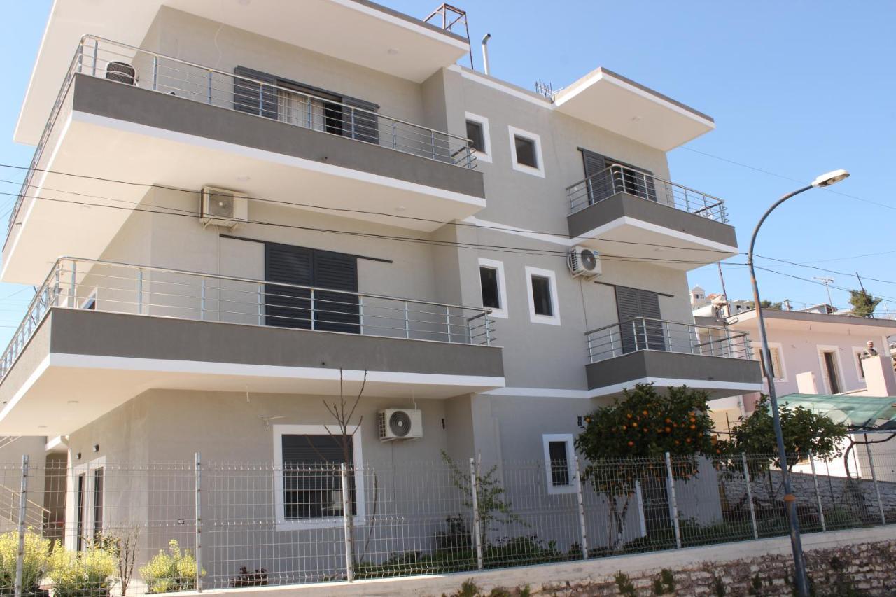 Leva'S Apartments Sarandë Exteriör bild